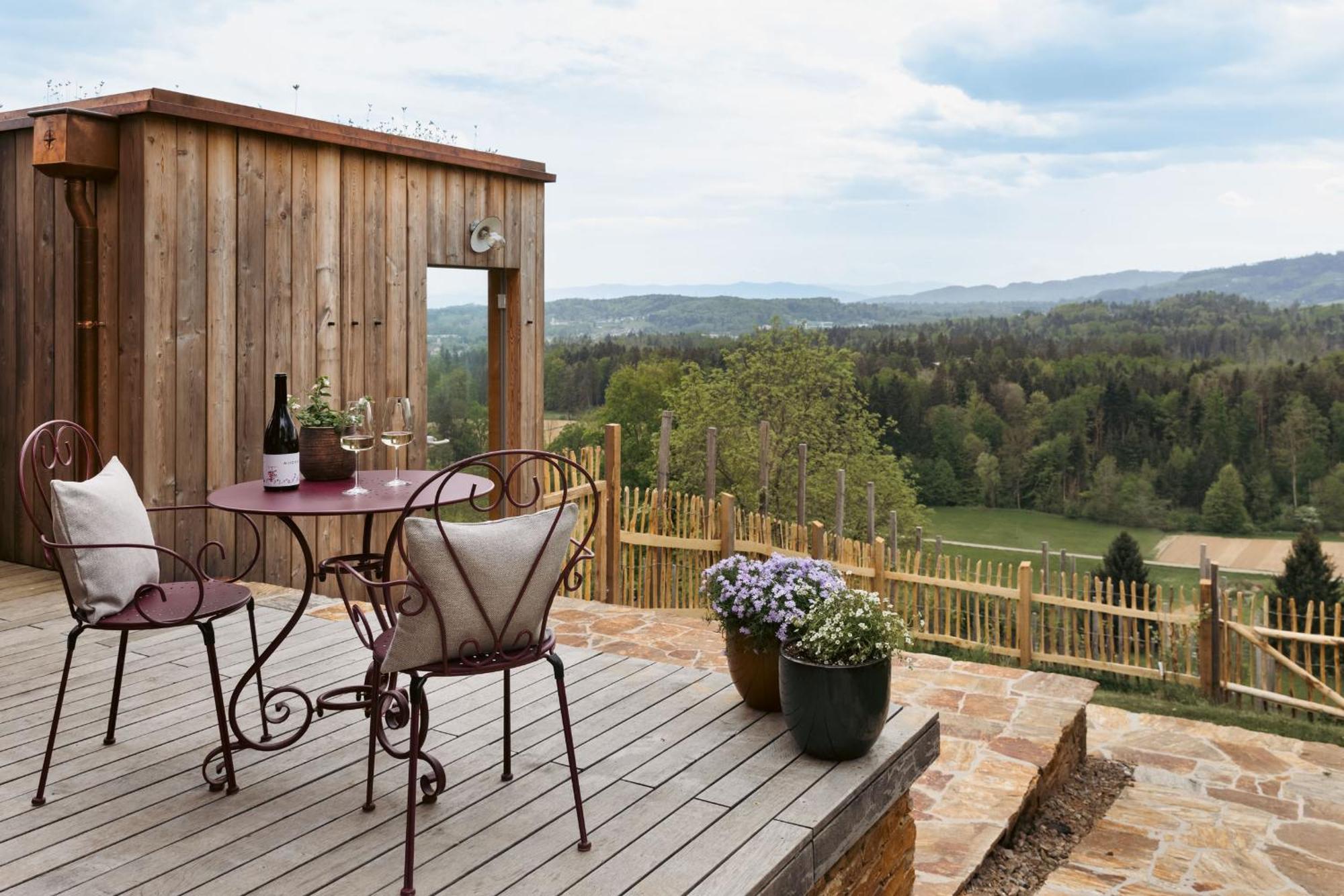 Am Wildbachberg - Luxus Ferienhaeuser Mit Infinitypool, Privatsauna Und Weinkeller Дойчландсберґ Екстер'єр фото